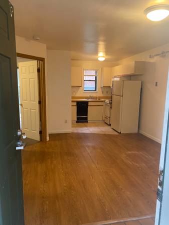PRE-LEASE NOW! Pet-friendly 1 BD w/ PATIO near Pearl Street (CF-2) 1