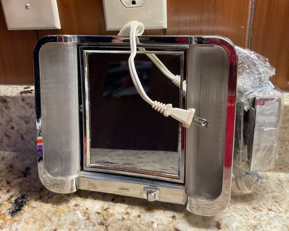 Swing out Lighted Extension Mirror 1