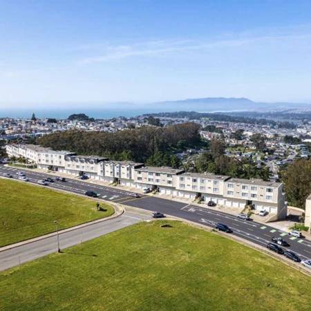 $2,791 / 1br - 783ft2 - On-Site Management, Extra Storage, Private Balcony (daly city)63868152606337121