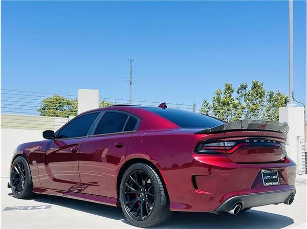 2018 Dodge Charger R/T Scat Pack Sedan 4D WE SHIP CALIFORNIA CARS ANYWHERE! - $41,999 (+ Auto Race CA - Over 100 Cars)63477625582083123