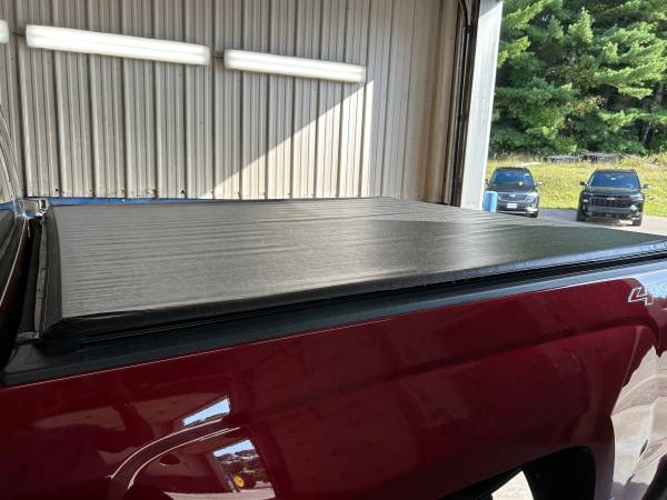 Silverado tonneau cover 1