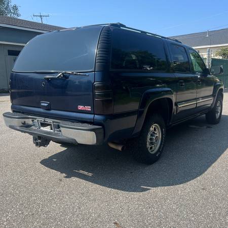 2004 GMC YUKON 2500 8.1 4x4 CAMIÓN SIN ÓXIDO DE NEVADA - $12,500 (FRONTERA DE MASS / NH)63469755219459124