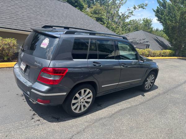 2011 Mercedes-Benz GLK 350 4MATIC Título Limpio – 120 mil millas - $7,900 (Redmond - $7,900 (Redmond)63617141260931123