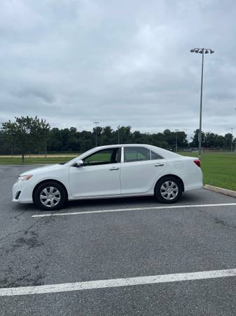 2013 Toyota Camry LE - $8.100 (Laurel)63481893499651124