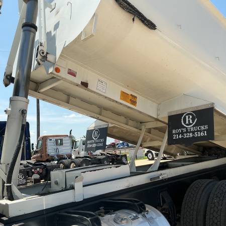 2020 Peterbilt 367 Tandem Axle - Photo 15