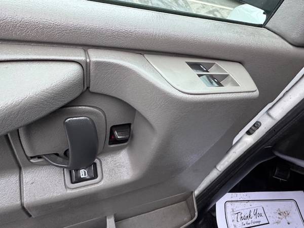 2014 Chevrolet Express 2500 One - Photo 13