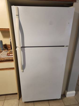 Refrigerator 1