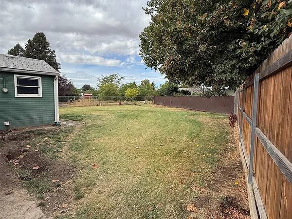 $1,000 / 2br - 975ft2 - Warm & Inviting Home—Perfect for Relaxing or Entertaining! (Walla Walla, WA)63989937438851120