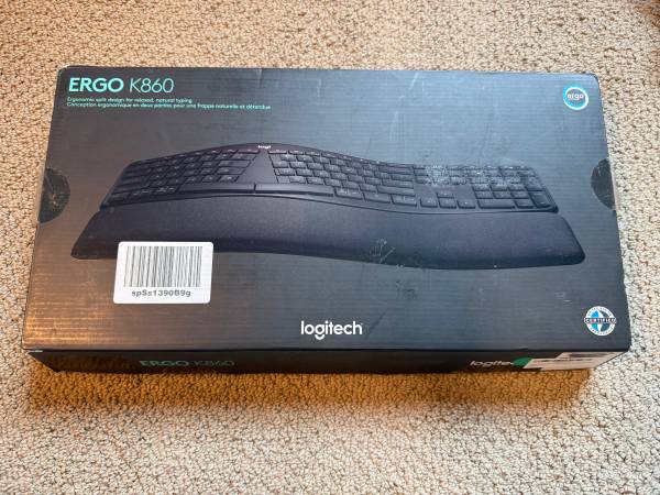 Logitech Ergo K860 wireless ergonomic keyboard as-new in box 1