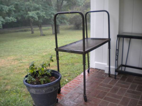 Antique Iron Rack 1