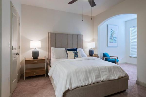 $3,309 / 2br - 1409ft2 - Built in microwave, Track lighting, Versatile floor plans (Foxborough)63824666613251123