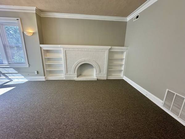 $2,150 / 3br - 1147ft2 - West Rogers Park 3BR Beauty (West Rogers Park / West Ridge)64041642827138120