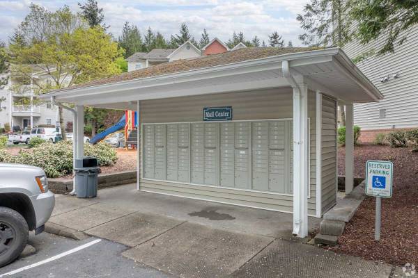 A Perfect Winter Home: 2 Bed 2 Bath 1