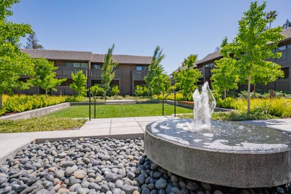 $2,921 / 1br - 632ft2 - Ubicación conveniente, admitimos mascotas, ¡barbacoa! ¡Un mes gratis! (santa clara)63847326938241120