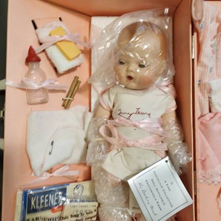Danbury Mint Tiny Tears Collectible Doll NEW 1