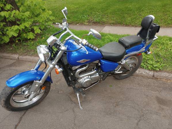 2004 Suzuki VZ800 Marauder 1