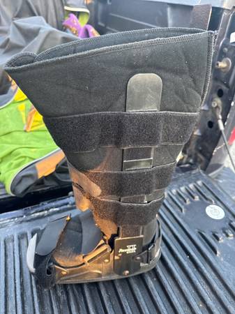 SPACE SETTER II Brace Shoe Square toe post #M 1