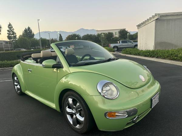 2004 VW NEW BEETLE GLS CONVERTIBLE 1
