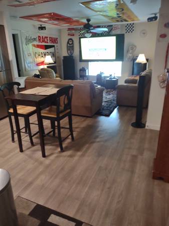 $855 / 2br - Una habitación en alquiler (Redmond)63659679728259120