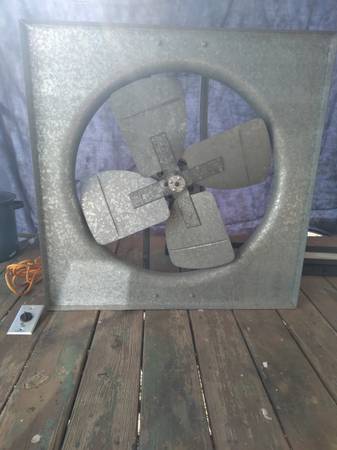 Industrial 32" fan 1