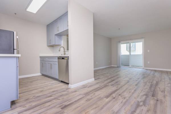 $3,200 / 2br - 960ft2 - Quartz Countertops, Walk-in Closets, Air Conditioning (milpitas)63667924683009123