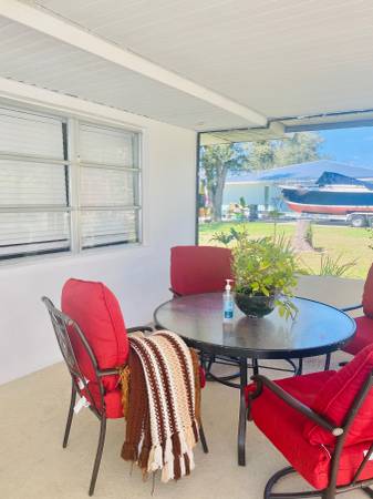 $1,150 / 1br - Alquiler de cuartos para huéspedes/estudio (Port St. Lucie)63799881482627123