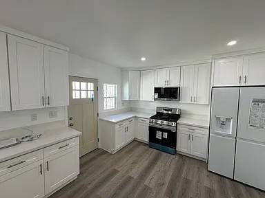 $1,750 / 2br - 1035ft2 - Stylish 2BR/1BA Renovated Home (Los Angeles)63998004931586124