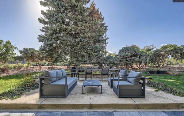 $1,384 / 1br - 525ft2 - >> 1 MONTH FREE << Downtown Louisville Broomfield 10 min to Boulder (** Downtown Louisville Broomfield **)63920601744771120