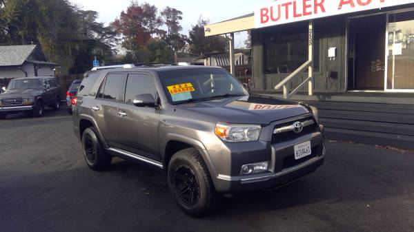2011 Toyota 4Runner SR5 4x4 1