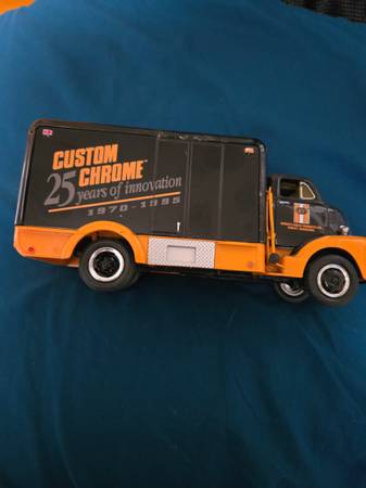 Harley-Davidson Custom Chrome Die Cast Truck 1