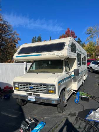 1990 27 ft Jamboree Ralleye RV 60,000 miles running 1