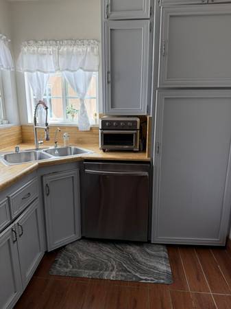 $1,200 / 2br - House for rent (National City)64037223673985122