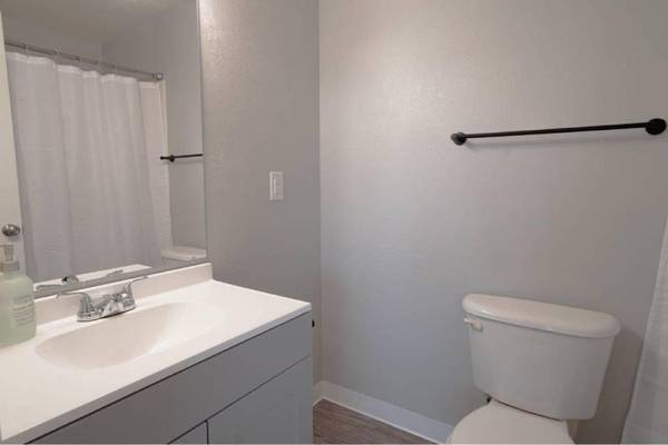 $1,125 / 1br - 366ft2 - A/C Wall Units, Open Floor Plans, Laundry Facility, Baseboard Heaters63794993431937123