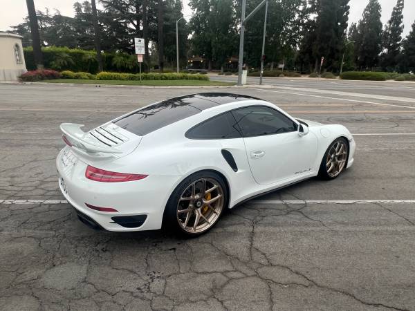 2014 Porsche 911 Turbo S (Coupé) - Blanco Puro/Negro- Rojo Carrera - $110,000 (Arcadia)63618219771139123