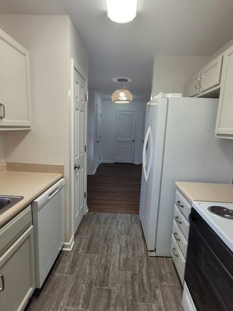 $1,600 / 2br - 1170ft2 - $1600 / 2br - 1170 sqft - Arden-Two bedroom Condo (Arden) (Arden, NC)64029210690817122