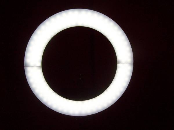 Luz anular Jianjin - $25 (Wayland)63471140548353123
