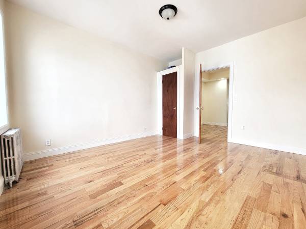 $3,150 / 2br - NICE SPACIOUS! Heart Of Bushwick! Right By The Subway! Renovated!63816654021763124