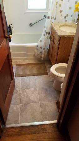 $1,300 / 2br - 800ft2 - 2 Bedroom House $1300 (Hobart, IN)63960009660419121