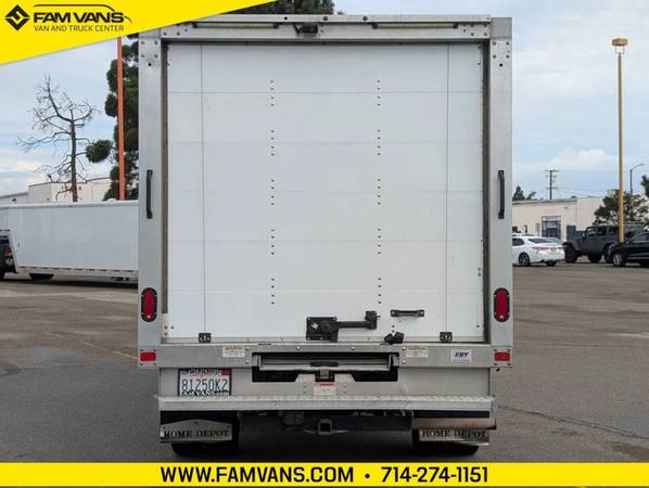 2018 Ford Transit-350 12FT - Photo 7