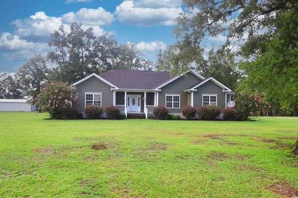 Home for Sale in Georgetown,  (3bd 2ba) 1