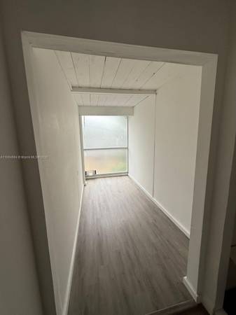 $2,400 / 3br - MIAMI,  Apt 3/2, 2 niveles, patio privado, aprobación rápida, 1 estacionamiento (Miami)64002016981379124