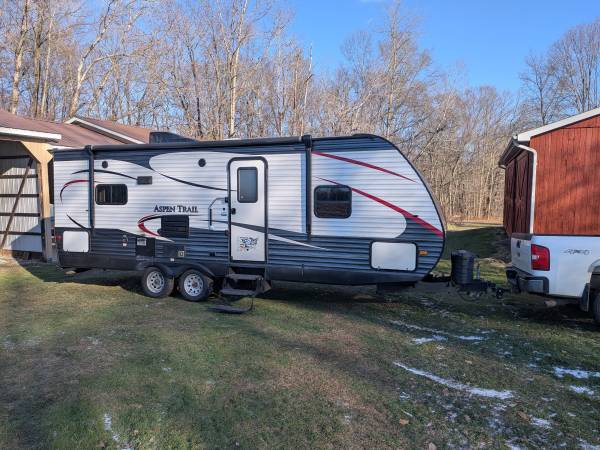 2016 Dutchman Aspen Trail 2460RLS 1