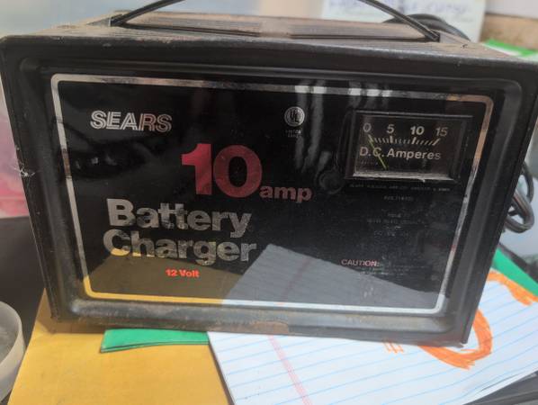 Sears 10 amp 12 volt battery charger 1