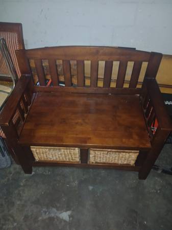 Hallway bench with storage 1