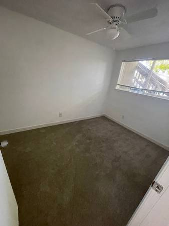 $895 / 1hab - 600ft2 - 1 baño con vista al río, terraza cubierta (Sheridan)63841707149825124