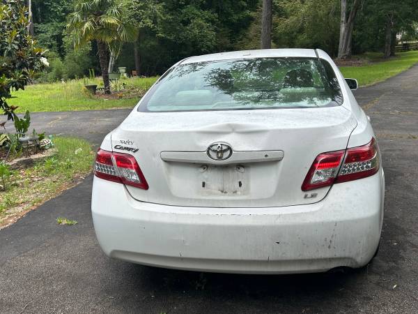 2011 Toyota Camry LE – Clean Title (Cash Only) - $3,000 (Conyers)63620170471041122