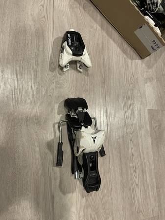 Atomic Ski bindings 1