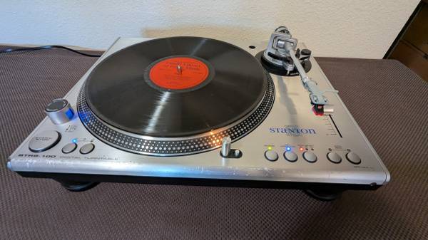 Stanton STR8-100 Professional DJ Turntable New Headshell Cart Stylus - $200 (Estacada)63471143946881121