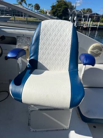 1993 Chris Craft Cruiser 1