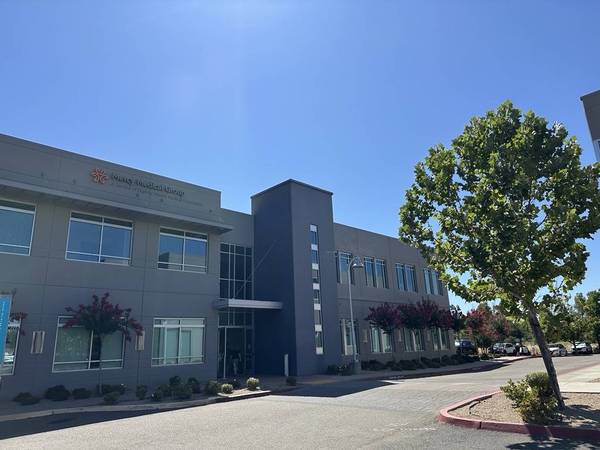 $307 🌟 Your Own Desk — 24/7 Access in a Private Shared Workspace! 🌟 (El Dorado Hills)64150355005313122